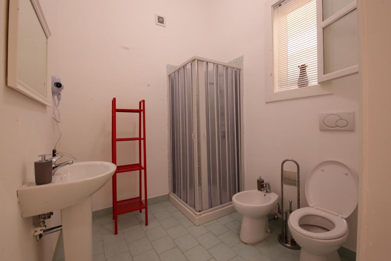 L.T. Bari Suite _ Locazioni Turistiche _ Luaran gambar